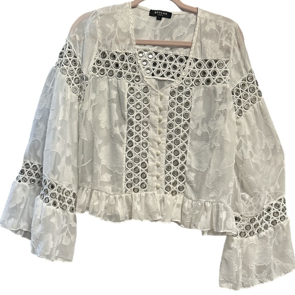Beulah style Lace sheer top - Picture 1 of 3